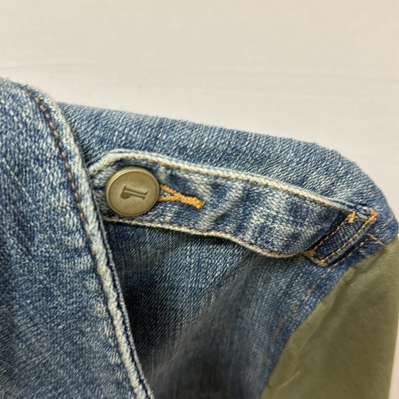 Anthropologie Pilcro Women’s Two Toned Jean Jacket Blue and Olive Size Medium - Picture 6 of 7